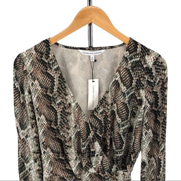 Cupcakes & Cashmere Jasper Wrap Blouse in Brown Snake Print NWT - Picture 3 of 12